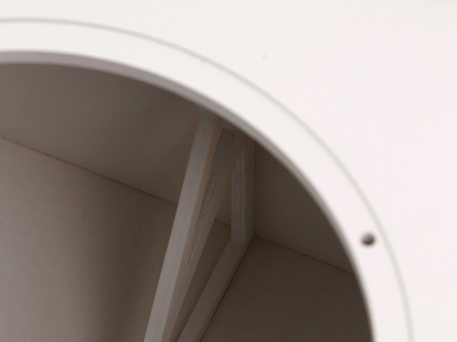 Quasar internal two-axis bracing system visible inside the speaker opening